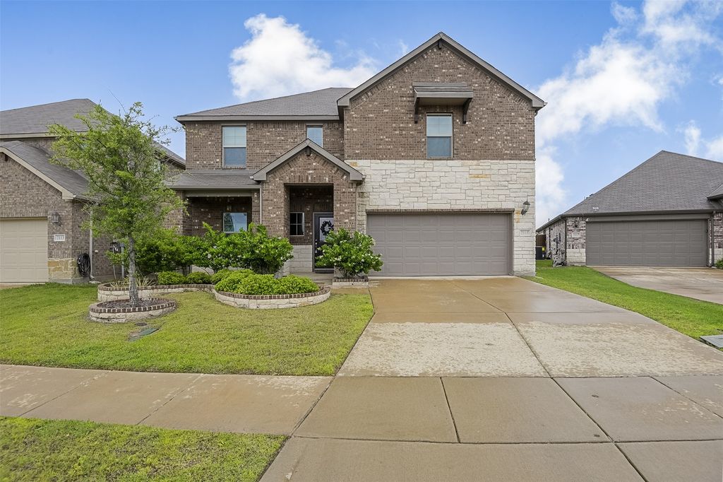 2115 Clarion Drive, Forney, TX 75126