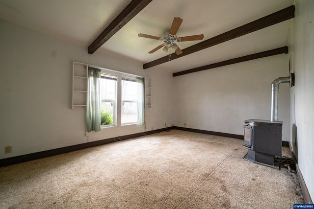 435 N Peach St, Stayton, OR 97383