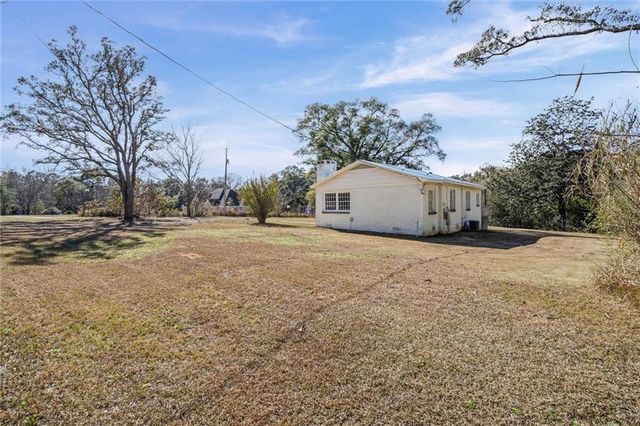 6601 Private Road 181, Eight Mile, AL 36613