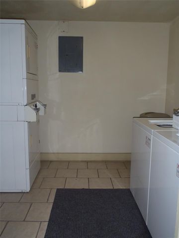 3815 Guadalupe ST 207, Austin, TX 78751