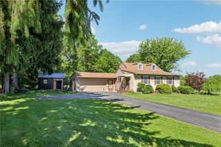392 Paden Rd, North Beaver Twp, PA 16102