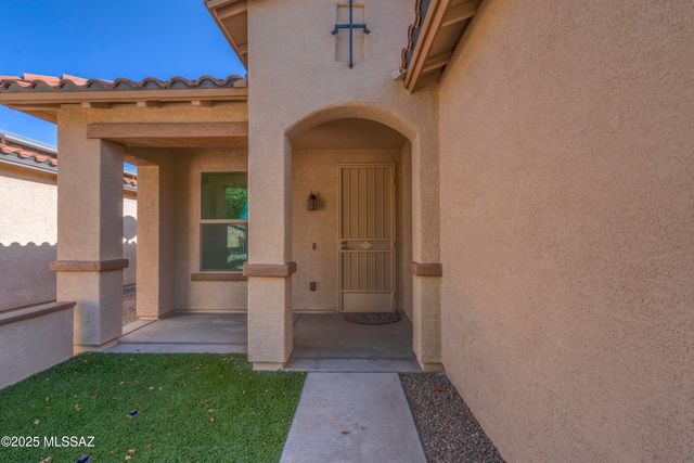 8592 N Western Juniper Terrace, Tucson, AZ 85743