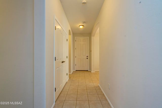 8592 N Western Juniper Terrace, Tucson, AZ 85743