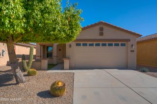 8592 N Western Juniper Terrace, Tucson, AZ 85743