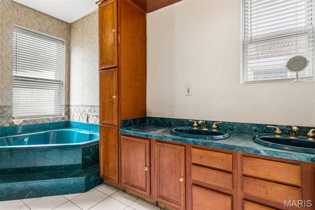 6036 Horton Place, St Louis, MO 63112