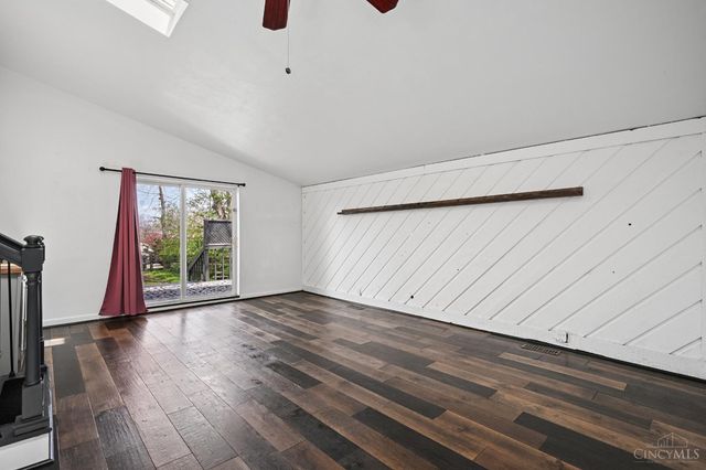 24 E Sharon Road, Glendale, OH 45246