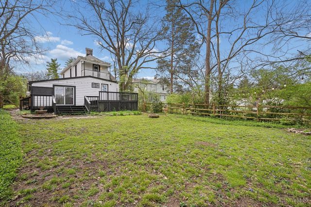 24 E Sharon Road, Glendale, OH 45246