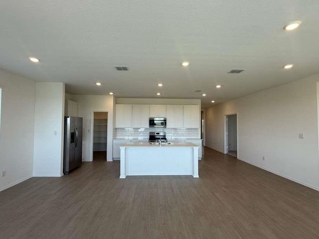 228 Rodney Boat RD, Kyle, TX 78640