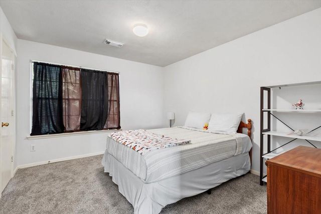 3231 Dogwood Springs Drive, Houston, TX 77073