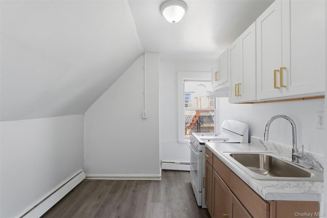 11 aka 13 Lincoln Terrace, Yonkers, NY 10701