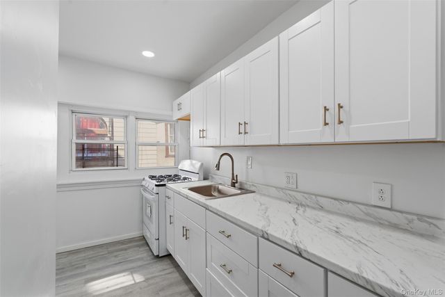 11 aka 13 Lincoln Terrace, Yonkers, NY 10701