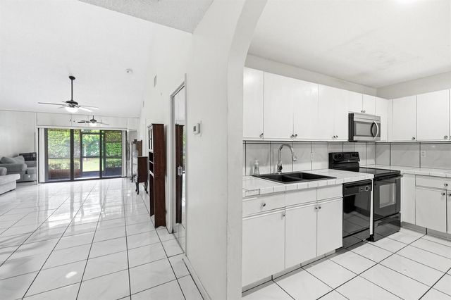 120 Sunshine Boulevard, Royal Palm Beach, FL 33411