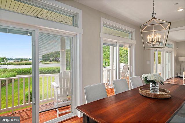 621 HARBOR DR, Annapolis, MD 21403
