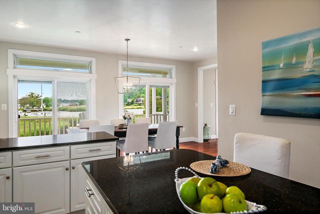 621 HARBOR DR, Annapolis, MD 21403