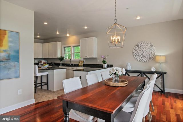 621 HARBOR DR, Annapolis, MD 21403