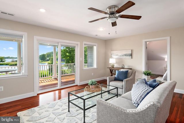 621 HARBOR DR, Annapolis, MD 21403