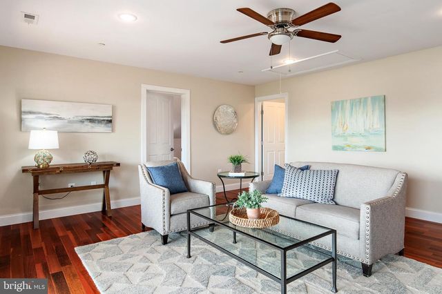 621 HARBOR DR, Annapolis, MD 21403