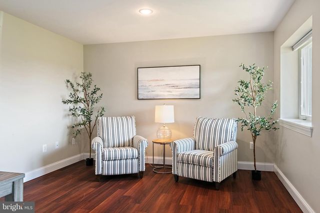621 HARBOR DR, Annapolis, MD 21403