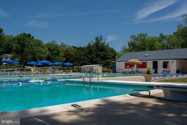 621 HARBOR DR, Annapolis, MD 21403