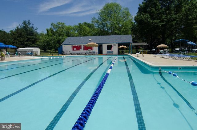 621 HARBOR DR, Annapolis, MD 21403