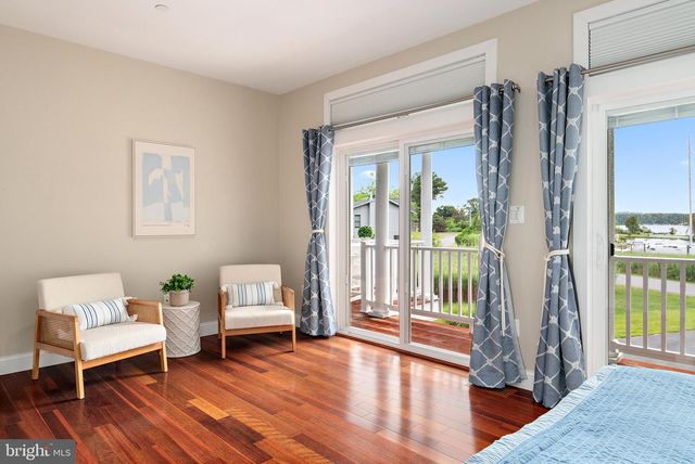 621 HARBOR DR, Annapolis, MD 21403