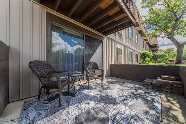 9611 Sunrise Boulevard K2, North Royalton, OH 44133