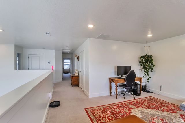 5417 W 3850 S, Hooper, UT 84315