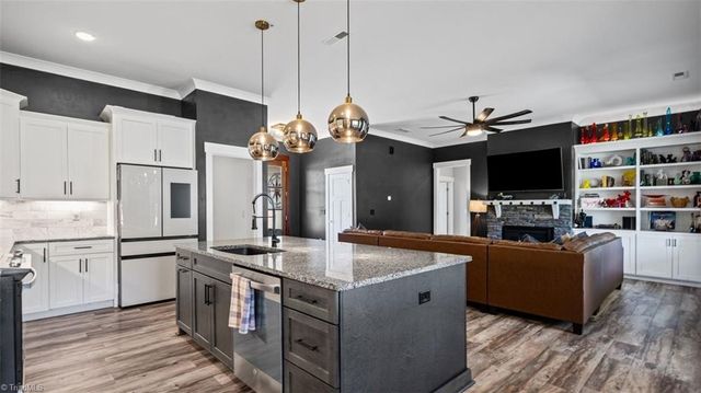 148 Old Dutch Road, Advance, NC 27006