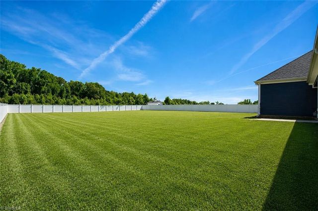 148 Old Dutch Road, Advance, NC 27006
