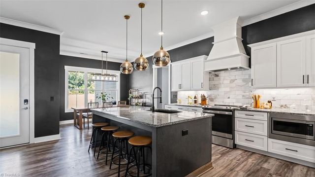 148 Old Dutch Road, Advance, NC 27006
