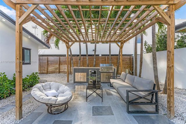 7120 SW 92nd Ave, Miami, FL 33173