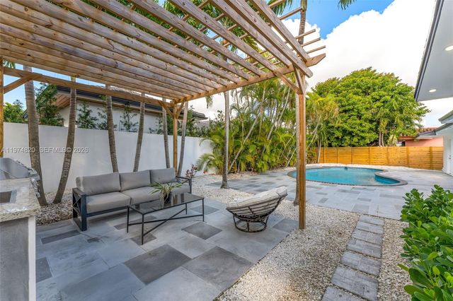 7120 SW 92nd Ave, Miami, FL 33173