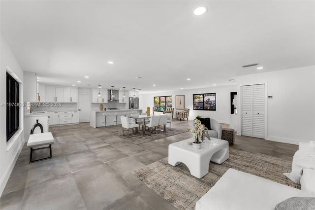 7120 SW 92nd Ave, Miami, FL 33173