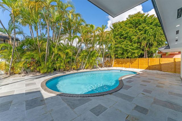 7120 SW 92nd Ave, Miami, FL 33173