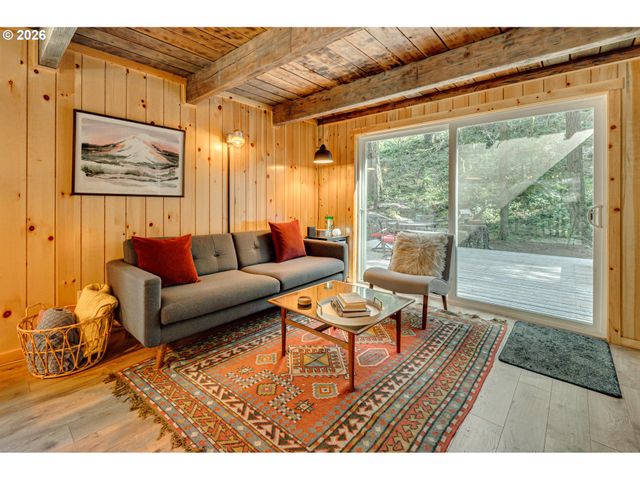 141 Northoowds Cabin, Cougar, WA 98616