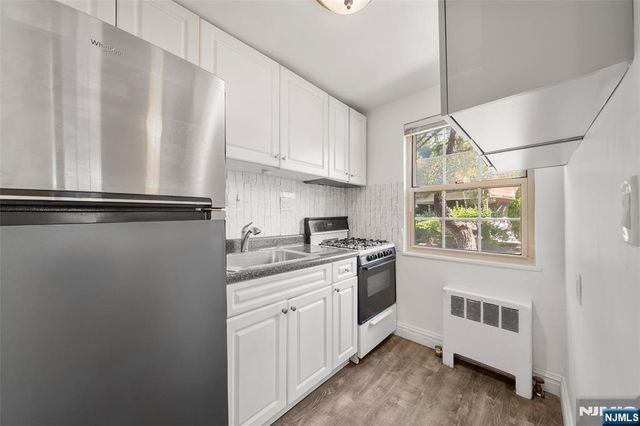 1267 Anderson Avenue 32, Fort Lee, NJ 07024