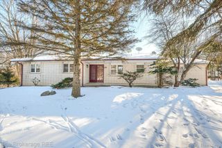 1396 Westerrace Drive, Flint Charter Township, MI 48532