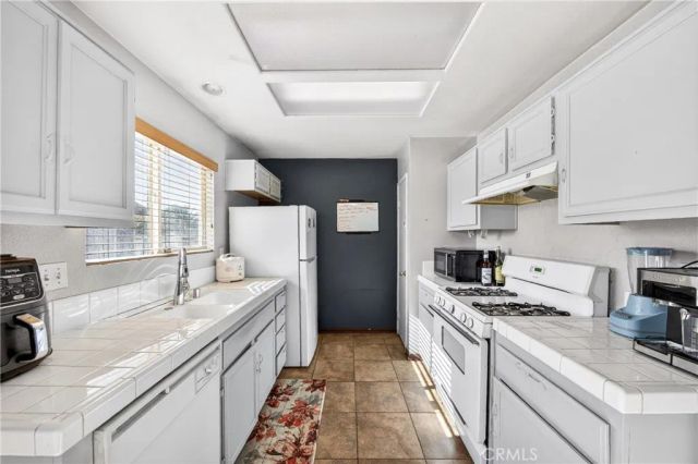 15024 Carrolton Street, Adelanto, CA 92301