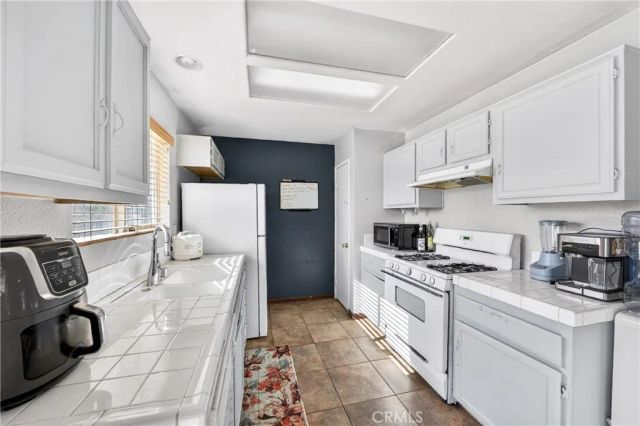 15024 Carrolton Street, Adelanto, CA 92301