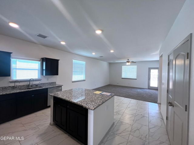 3860 Bubble Place, El Paso, TX 79938