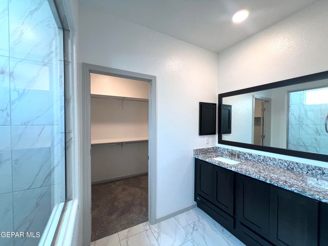 3860 Bubble Place, El Paso, TX 79938