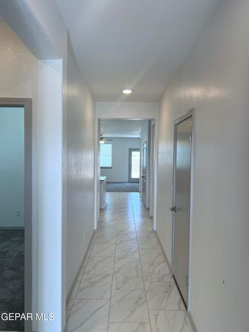3860 Bubble Place, El Paso, TX 79938