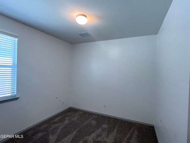 3860 Bubble Place, El Paso, TX 79938