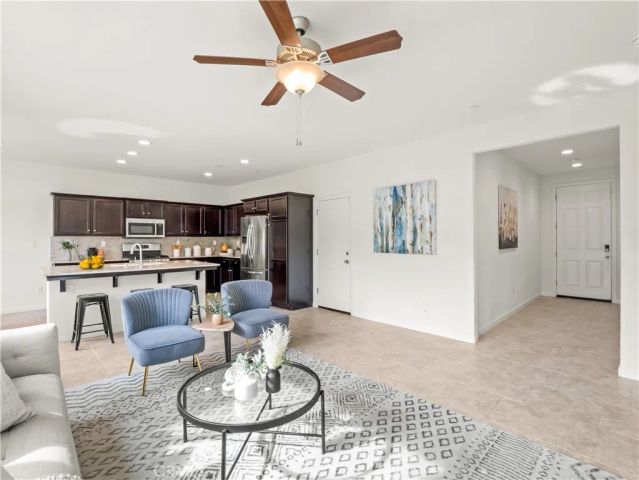 2318 Lombard, Clovis, CA 93619