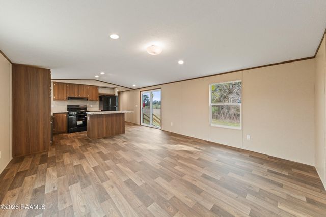 1351 B B Senior High School Road, Breaux Bridge, LA 70517