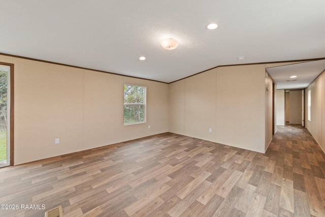 1351 B B Senior High School Road, Breaux Bridge, LA 70517