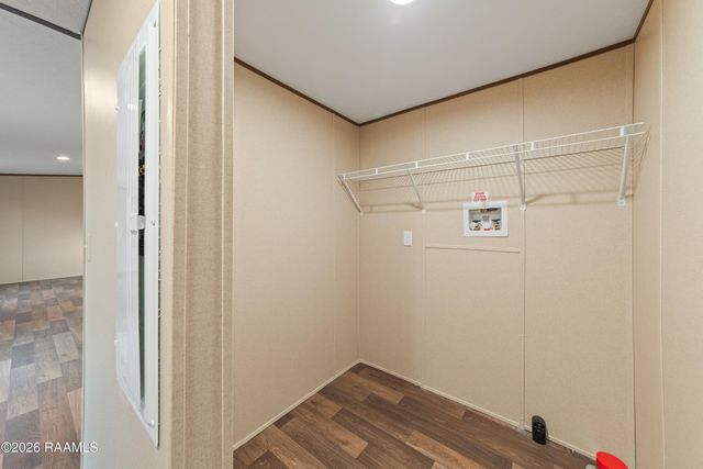 1351 B B Senior High School Road, Breaux Bridge, LA 70517