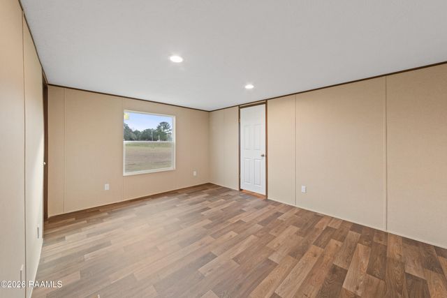 1351 B B Senior High School Road, Breaux Bridge, LA 70517