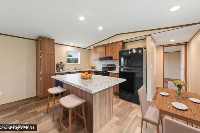 1351 B B Senior High School Road, Breaux Bridge, LA 70517