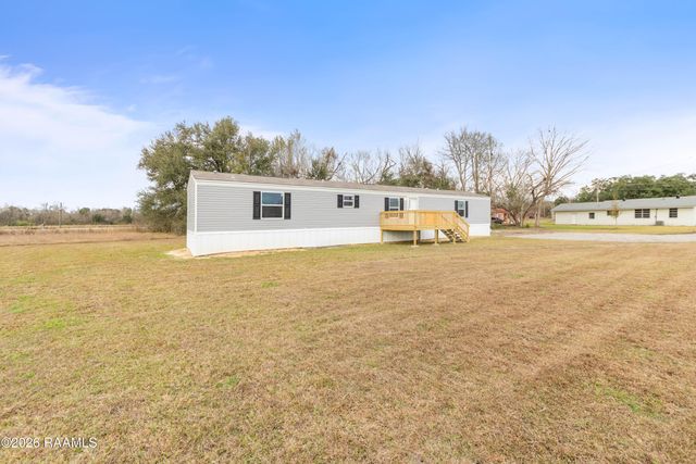 1351 B B Senior High School Road, Breaux Bridge, LA 70517